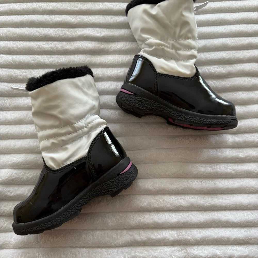 totes Black and White Kids Snow Boots